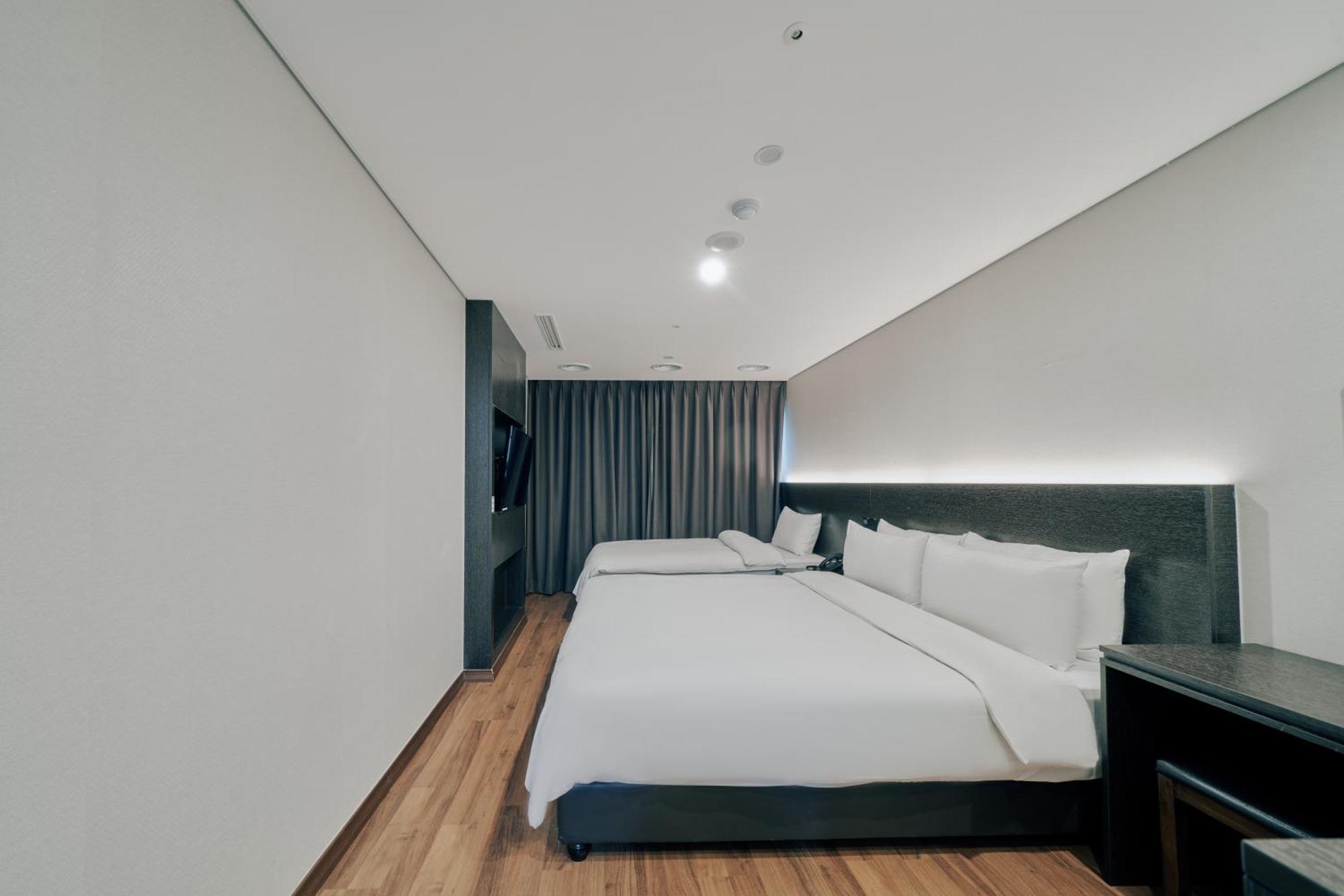 Hotel Aqua Palace Пусан Екстериор снимка
